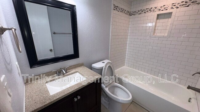 Building Photo - 8943 Windsong Ln