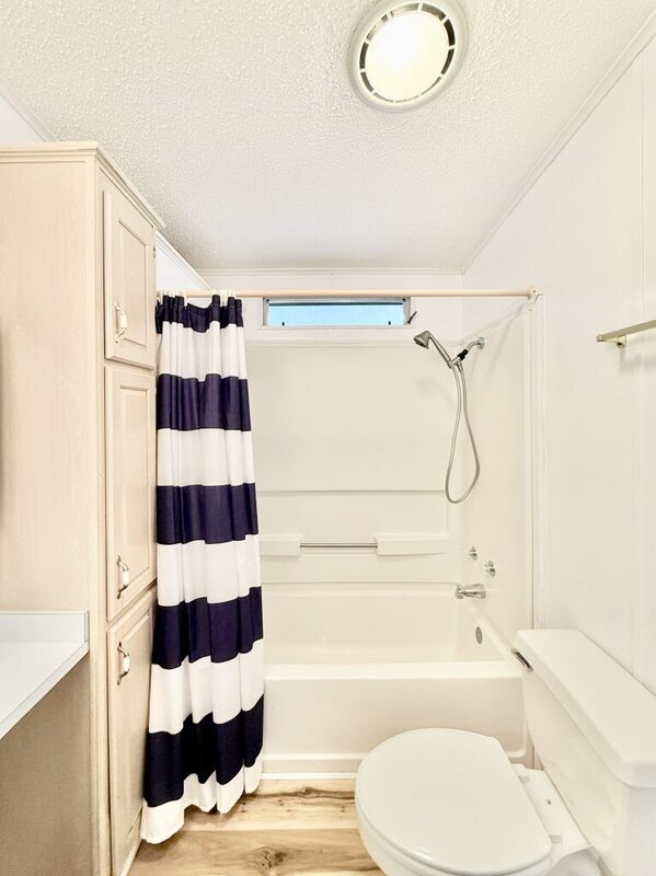 Building Photo - 43 Sargent St