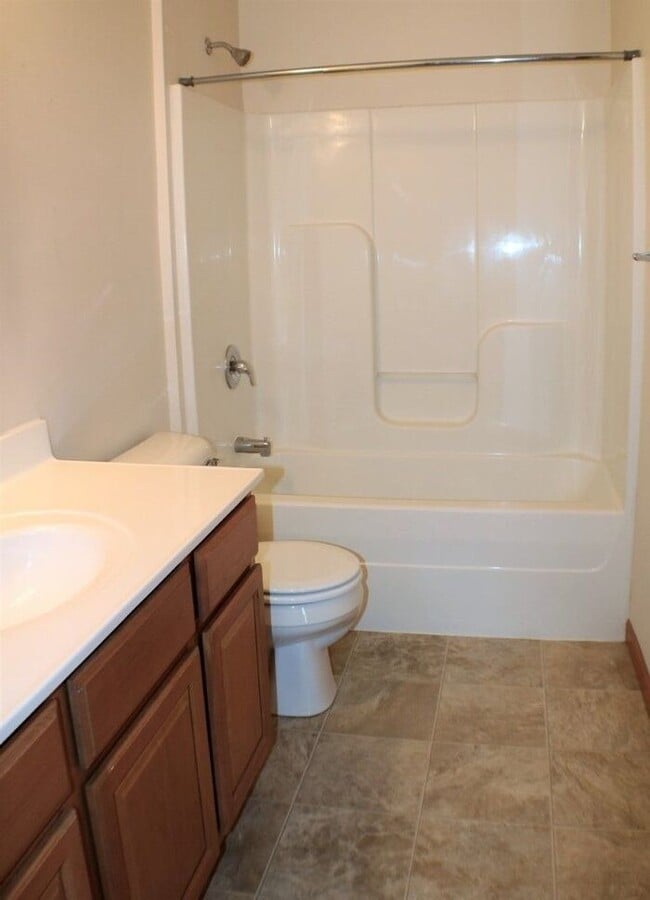 Building Photo - $1,325 | 2 Bedroom, 2 Bathroom Condo | Pet Friendly* | Sublease* | Available for July 1st, 2026 M...