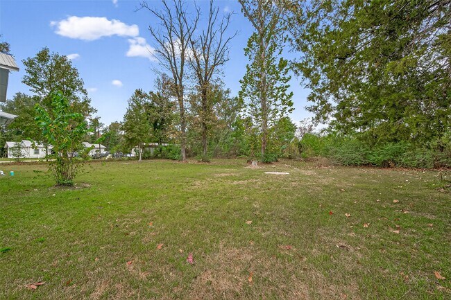 Building Photo - 5199 E Farm to Market 1988