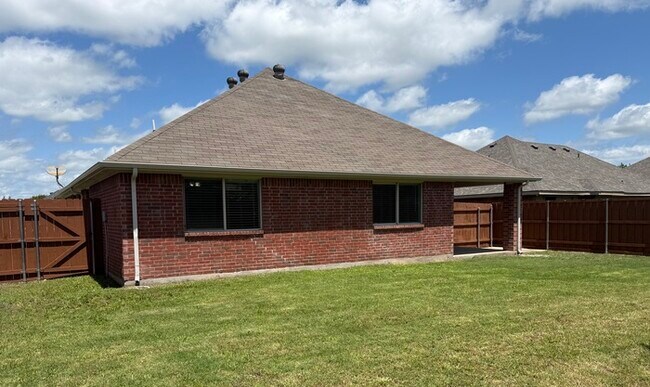 Building Photo - Cute property in Anna
