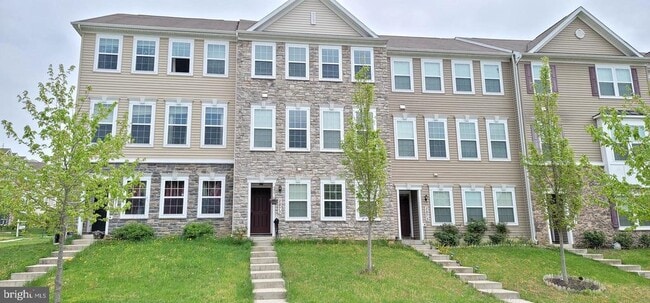 Building Photo - 2873 Burrows Ln