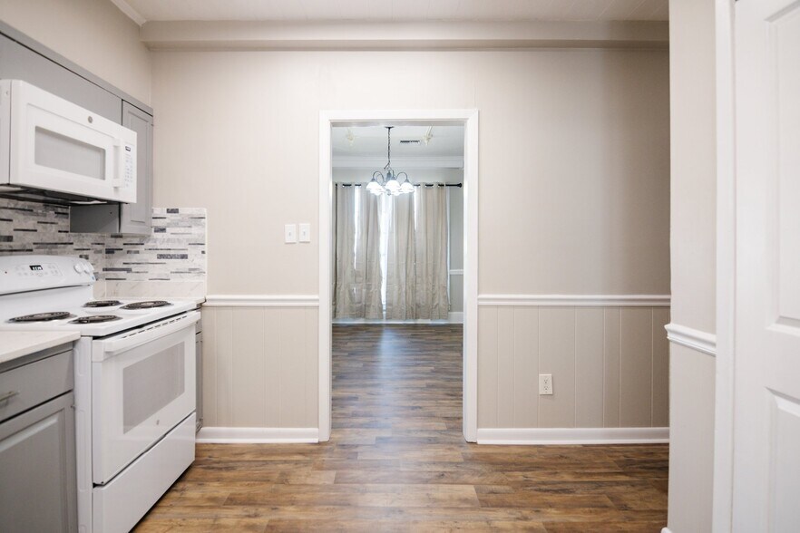 Building Photo - 311 S Morgan Ave