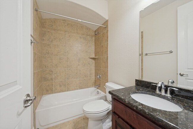 Building Photo - 3216 Denali Dr