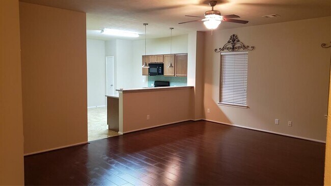 Building Photo - 6118 Sierra Springs Ln