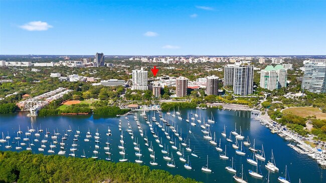 Building Photo - 2951 S Bayshore Dr