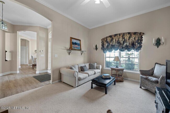 Building Photo - 137 Oak View Cir