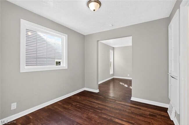 Building Photo - 4521 Golfway Rd