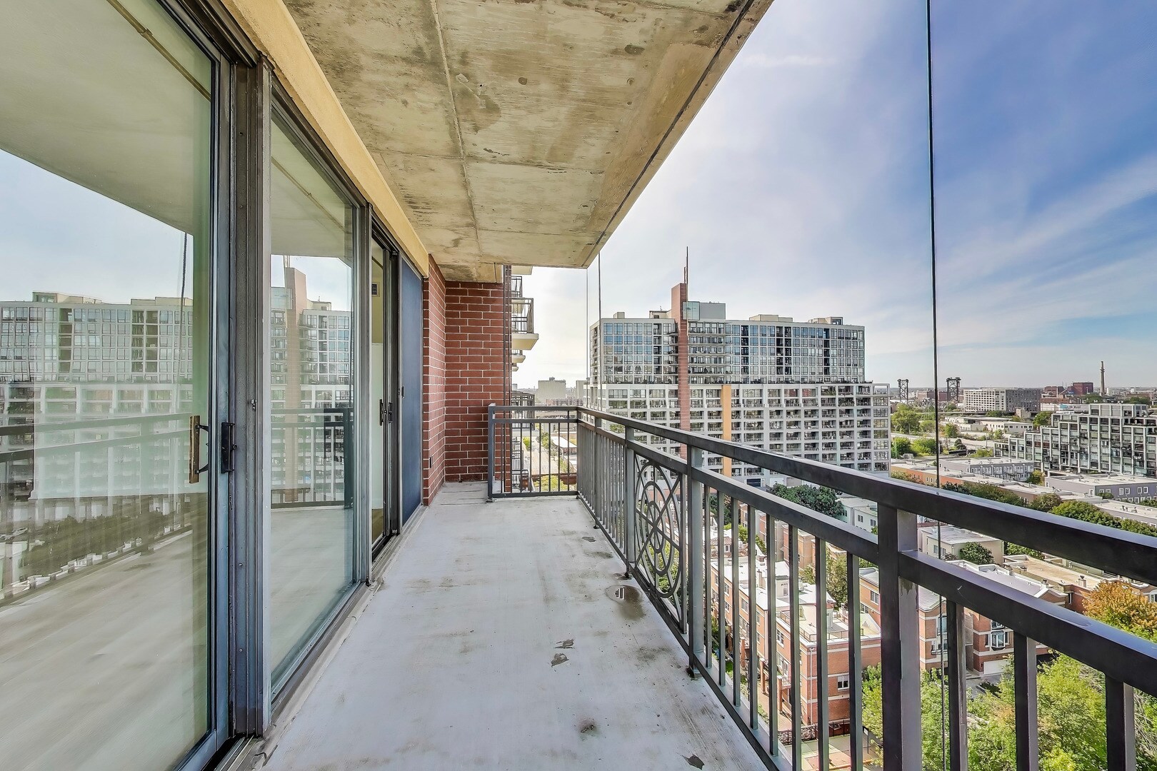 Building Photo - 5 E 14th Pl