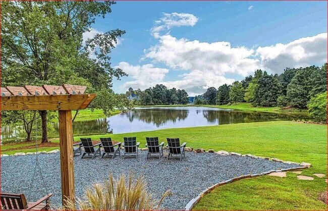 Building Photo - 168 Salt Lk Ln