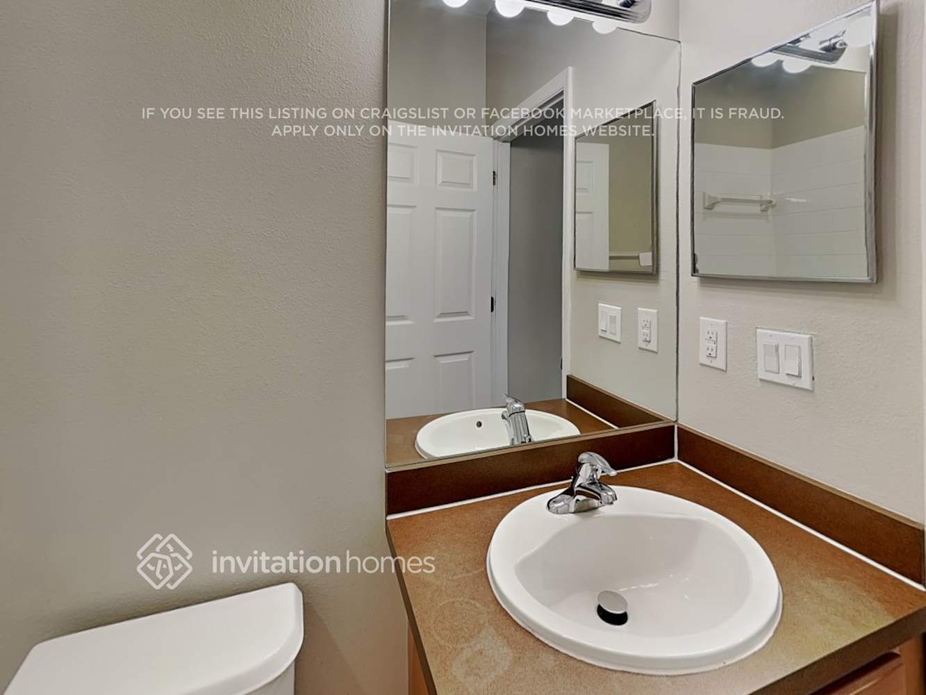 Building Photo - 11208 Shelter Cove Loop