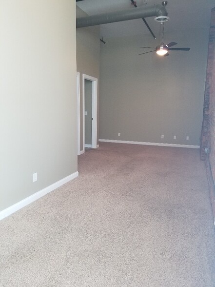 Building Photo - 120 N 3rd St