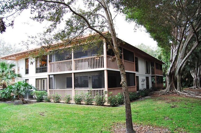 Building Photo - 605 Brackenwood Cove