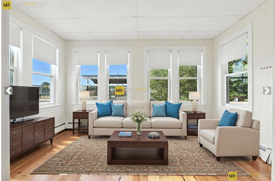 Building Photo - 547 Broadway