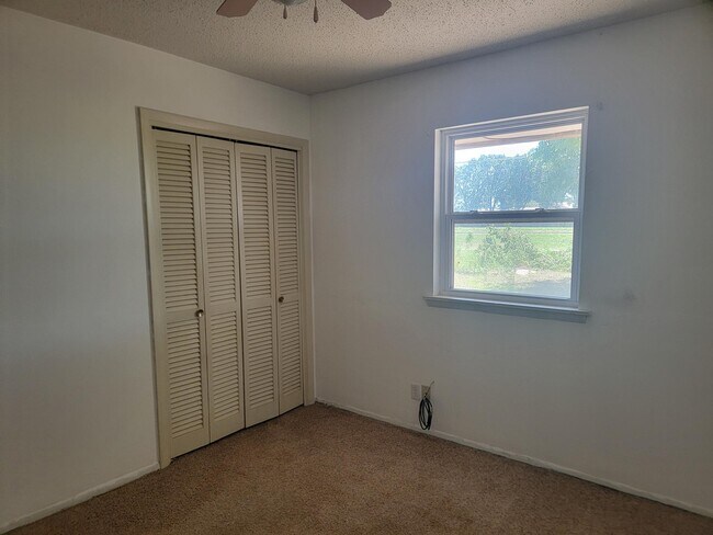 Building Photo - 2307 Quannah Dr