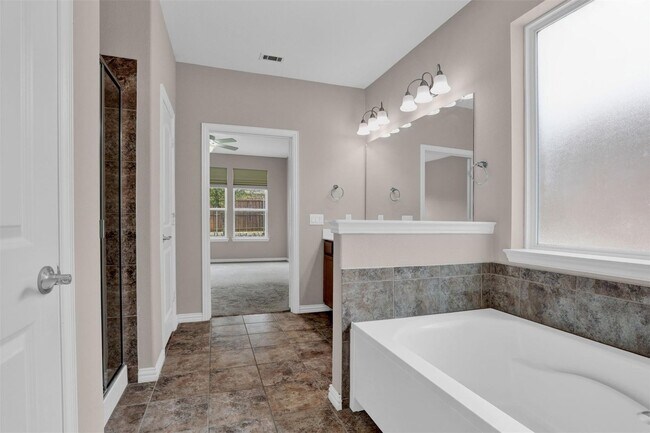 Building Photo - Located in McKinney's desirable Erwin Farms, this beautiful home exudes modern elegance and pract...