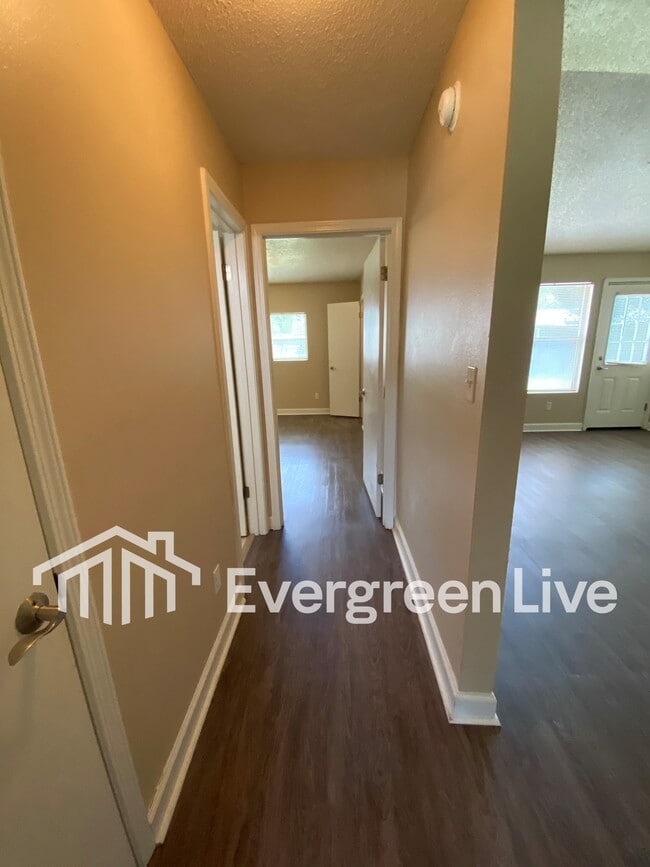 Building Photo - 48 Callan Ct