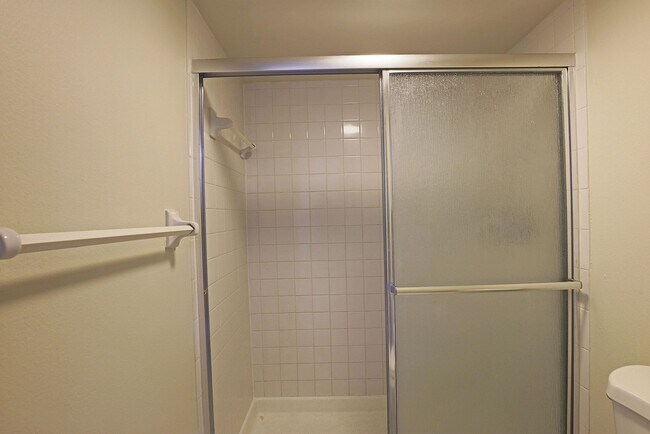 Building Photo - Parkwoods 12353-1