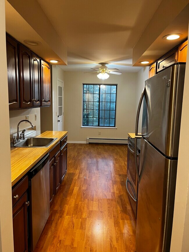 Galley kitchen - 125 Warner Hill Rd