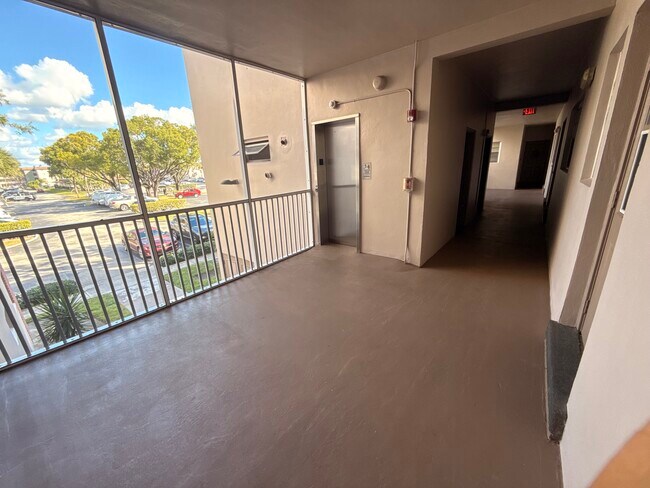 Building Photo - 2441 SW 82nd Ave