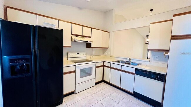 Building Photo - 2531 King Oak Cir