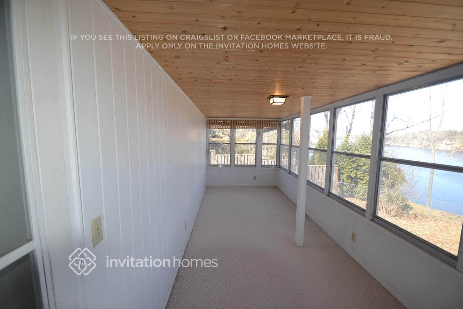 Building Photo - 11208 Mississippi Dr N