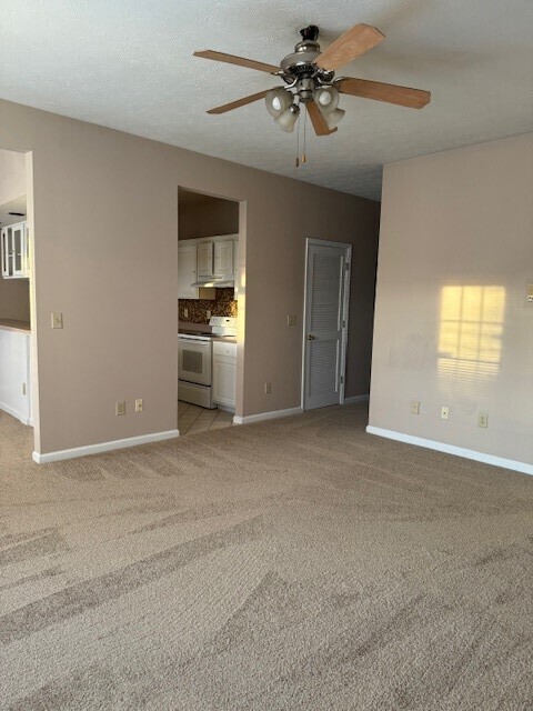 Building Photo - 2 Bedroom 2 bath Condo in Rivergate/Madiso...