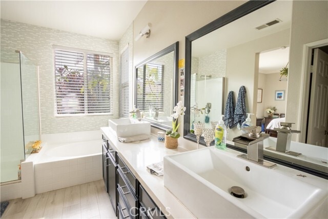 Building Photo - 23650 Aquacate Rd