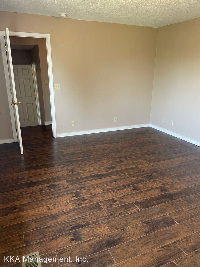 Building Photo - 5 br, 3 bath House - 1579 Rogers