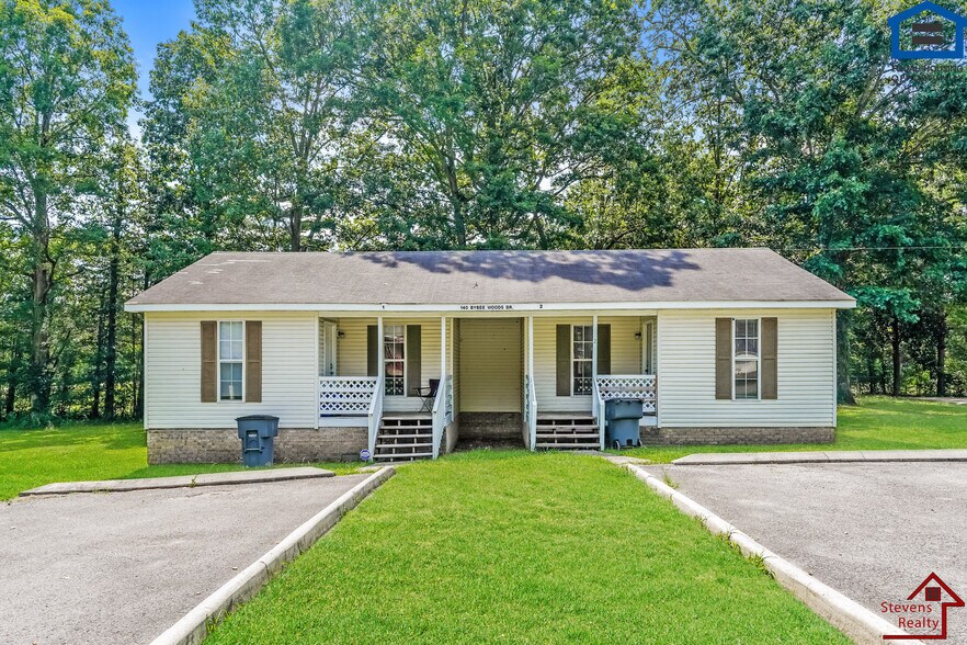 Primary Photo - 140 Bybee Woods Dr