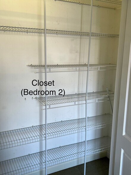 Building Photo - 2212 W Huron St