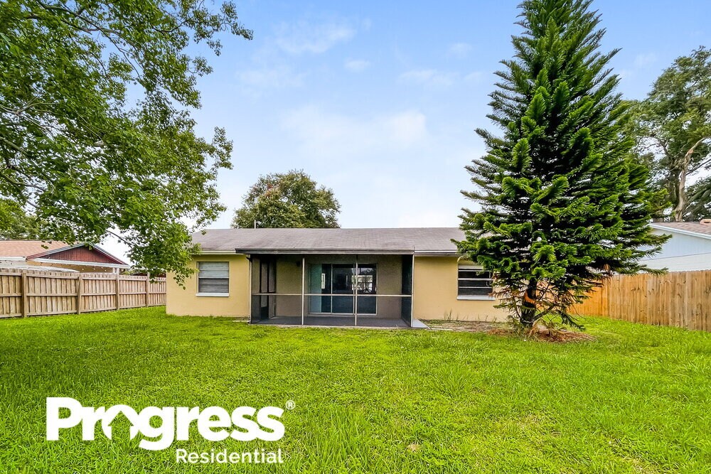 Building Photo - 4910 Hi Vista Cir