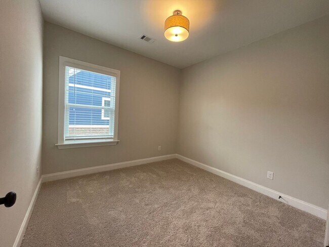 Building Photo - Mimms Trail