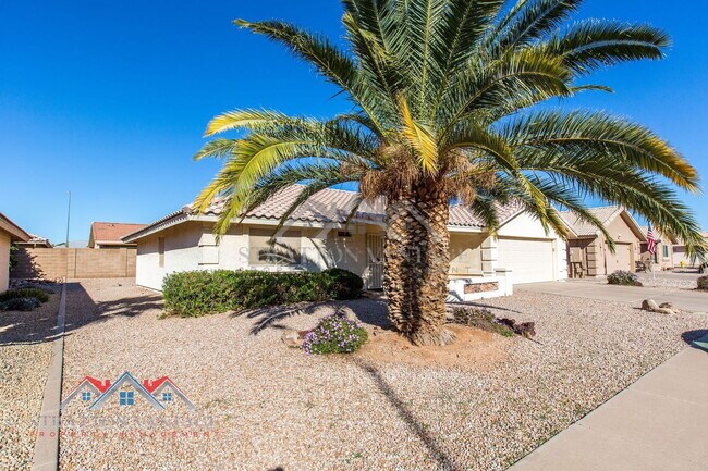 Building Photo - 10864 E Lindner Ave