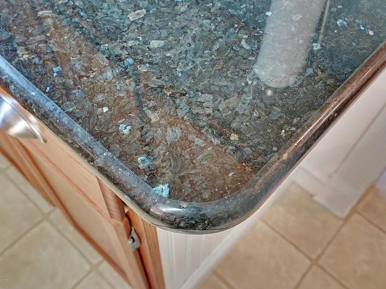 Building Photo - 70 Bowman Rd