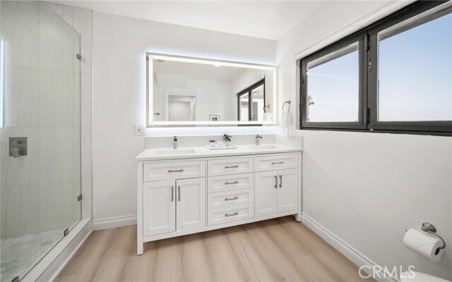 Building Photo - 7930 Vulcan Dr