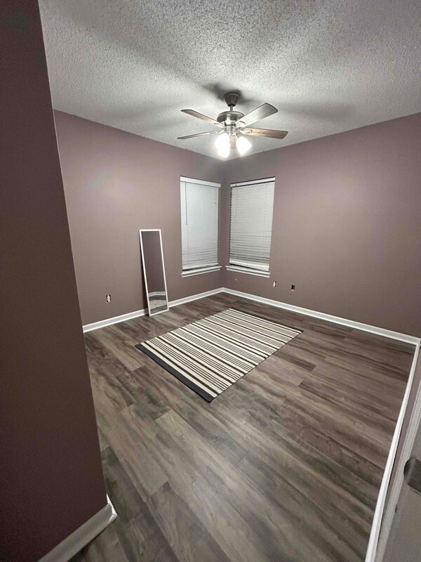 Building Photo - 8017 Marseilles Dr