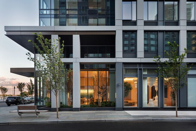 Building Photo - 33 Park View Ave