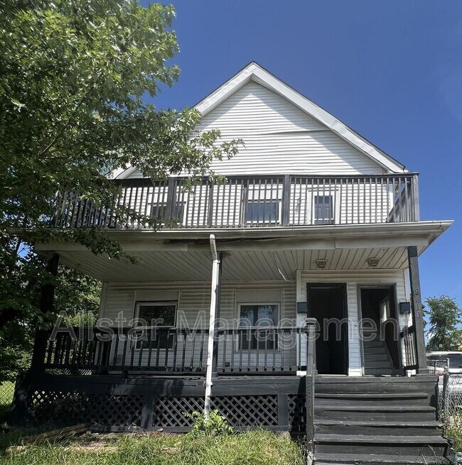 Building Photo - 3611 E 116th St