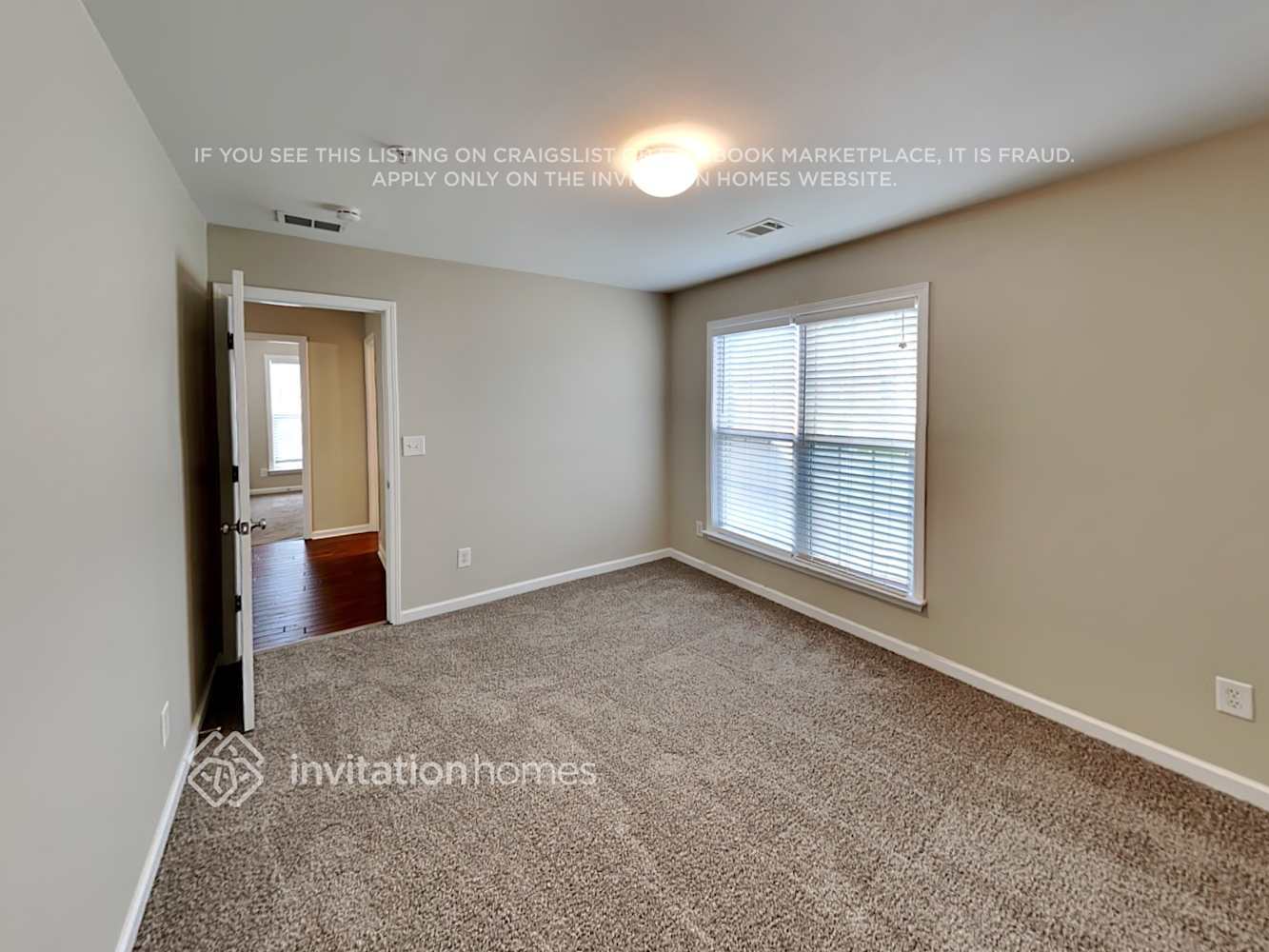 Building Photo - 320 Balaban Cir