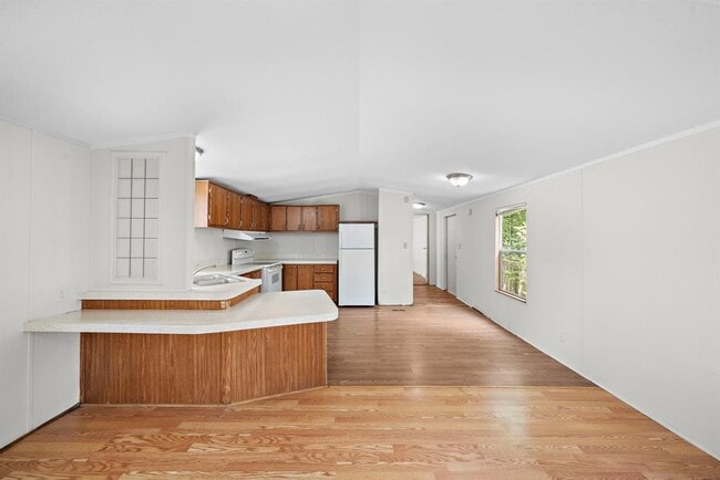 Building Photo - 14431 W Lee Shore Dr