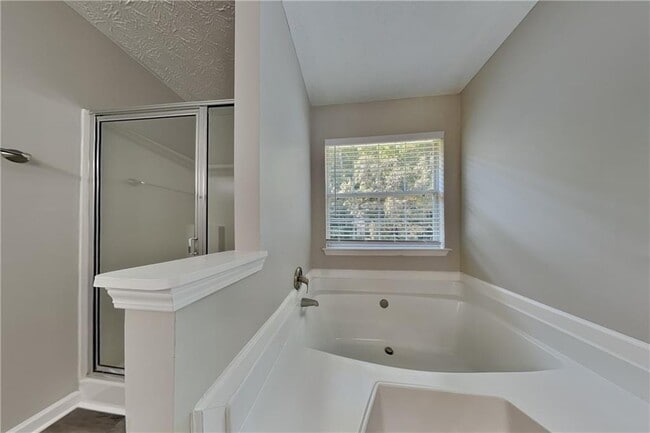 Building Photo - 2479 Heatherton Ct