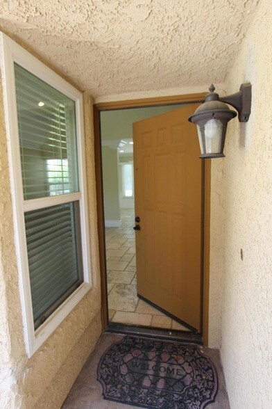 Building Photo - 15329 Bambi Ct