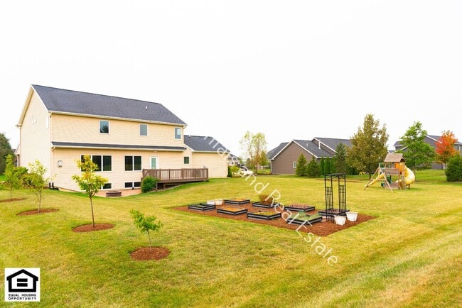 Building Photo - 13558 Paperbark Trail