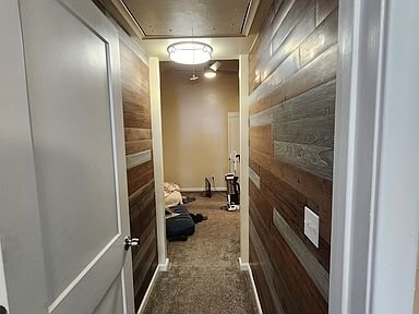 Building Photo - 1652 W 800 S