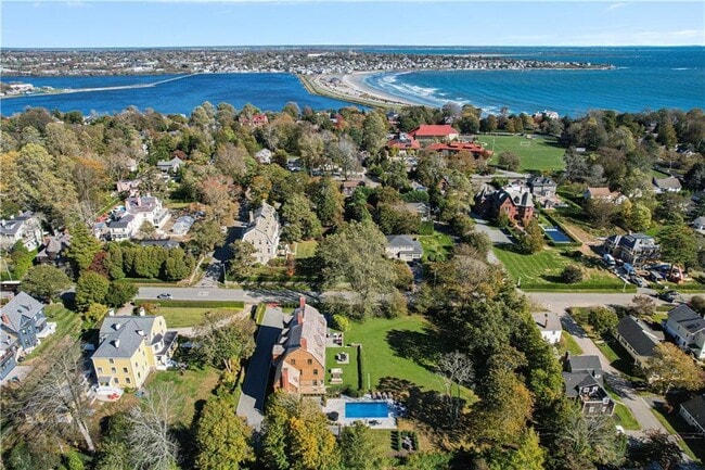 Building Photo - 7 Red Cross Ave