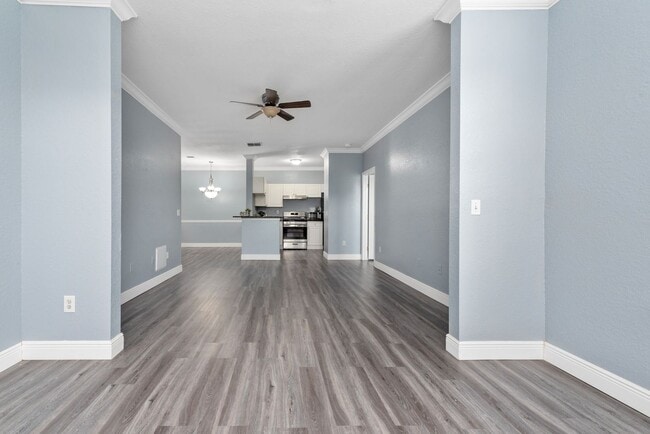 Building Photo - 2 Bedroom/2 Bath Condo with Garage and Pool view in Grand Reserve at Kirkman Parke