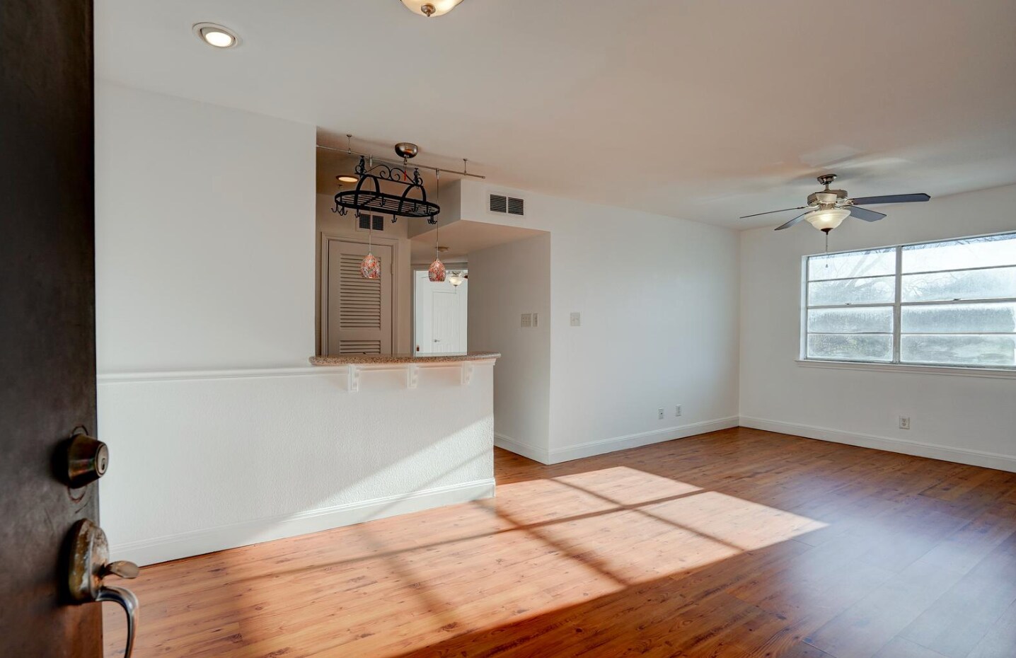 Building Photo - 4306 Avenue A