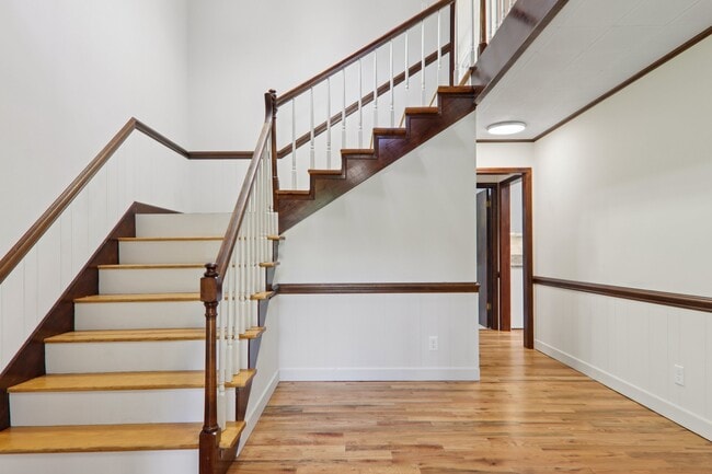 Building Photo - 5 Timothy Ln