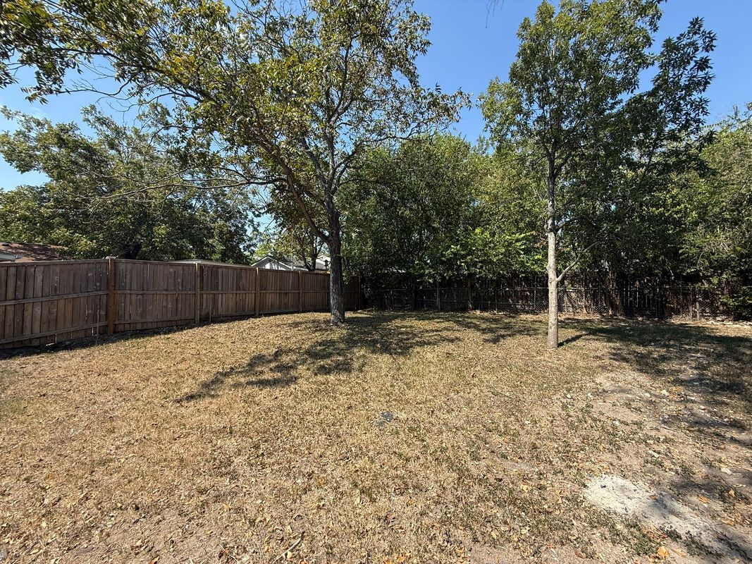 Building Photo - 217 Avenue E